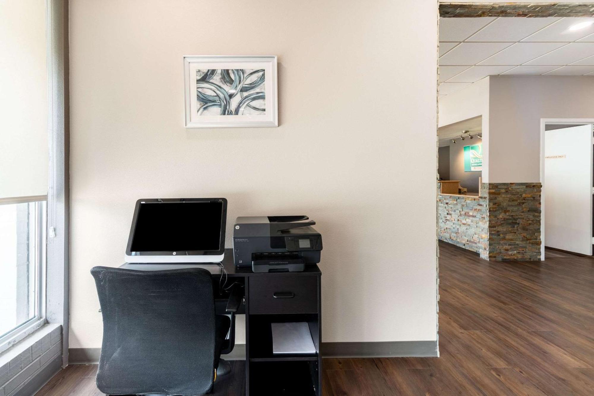 Quality Inn & Suites Vandalia Near I-70 And Hwy 51 Eksteriør billede