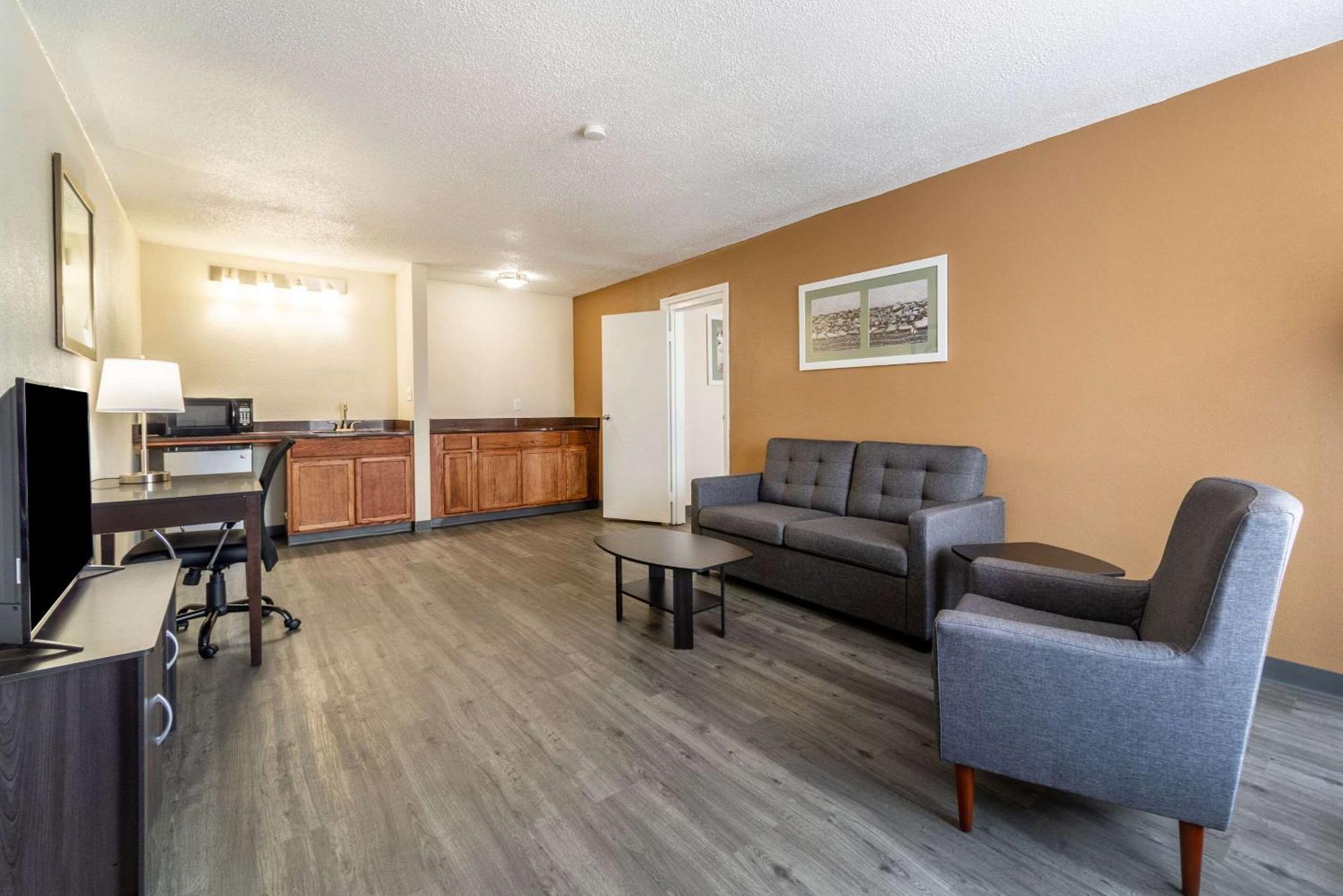 Quality Inn & Suites Vandalia Near I-70 And Hwy 51 Eksteriør billede