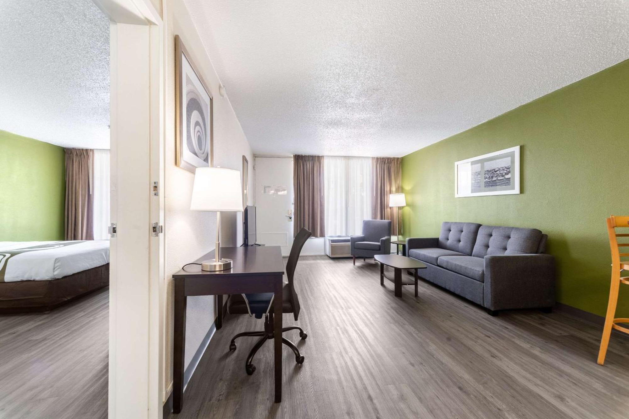 Quality Inn & Suites Vandalia Near I-70 And Hwy 51 Eksteriør billede
