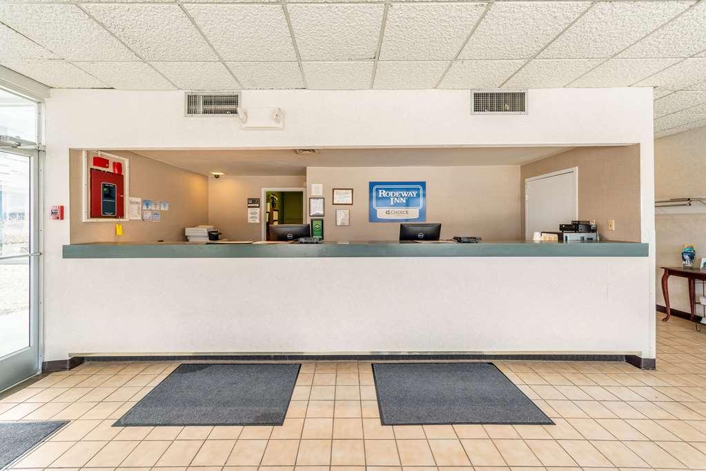 Quality Inn & Suites Vandalia Near I-70 And Hwy 51 Interiør billede